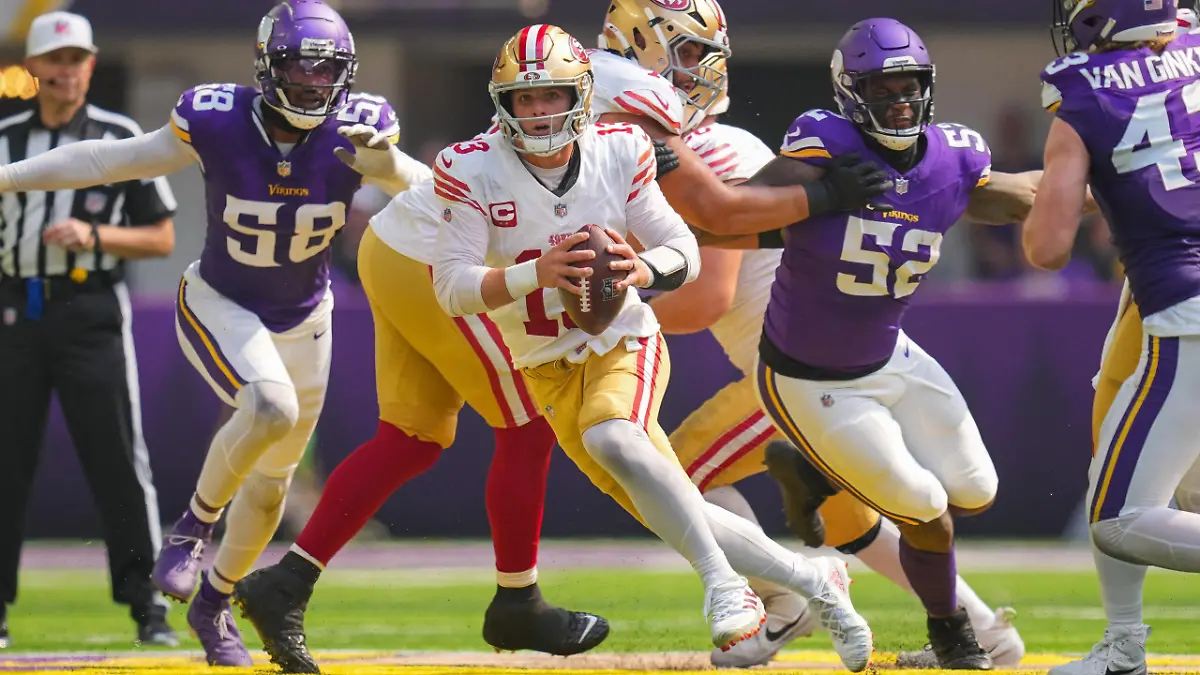 NFL: San Francisco 49ers at Minnesota Vikings