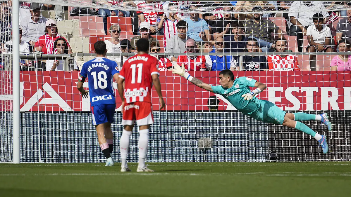 Álex Padilla tuvo una espectacular atajada con el Athletic Club / Foto: TW LaLiga