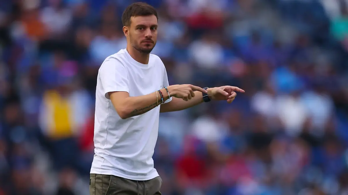 Martín Anselmi destrozó al Necaxa de Eduardo Fentanes / Foto: Ramón Romero