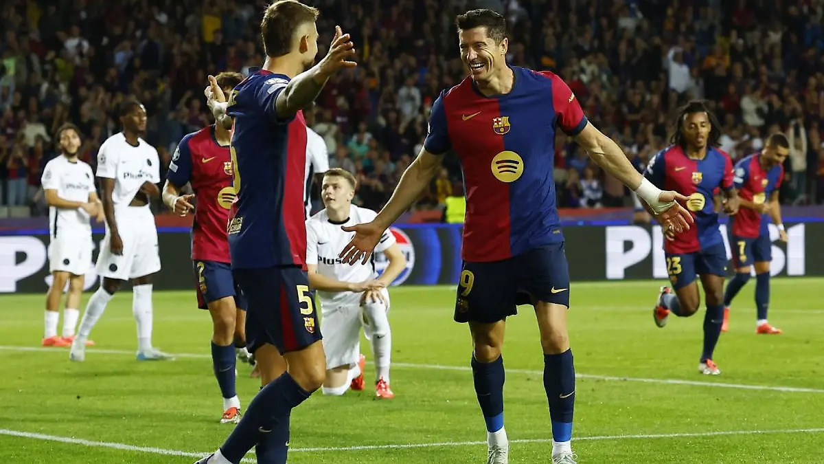 Robert Lewandowski marcó dos goles ante Young Boys. FOTO: Reuters