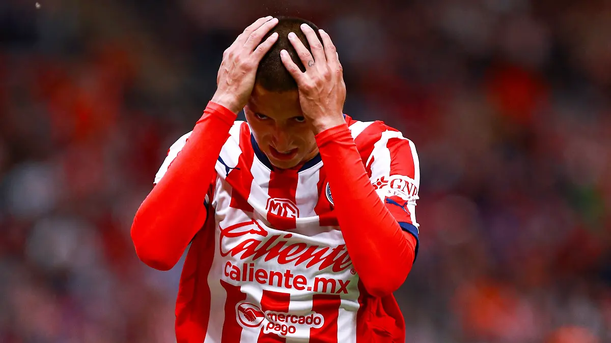 Roberto Alvarado ofreció disculpas a los medios afectados