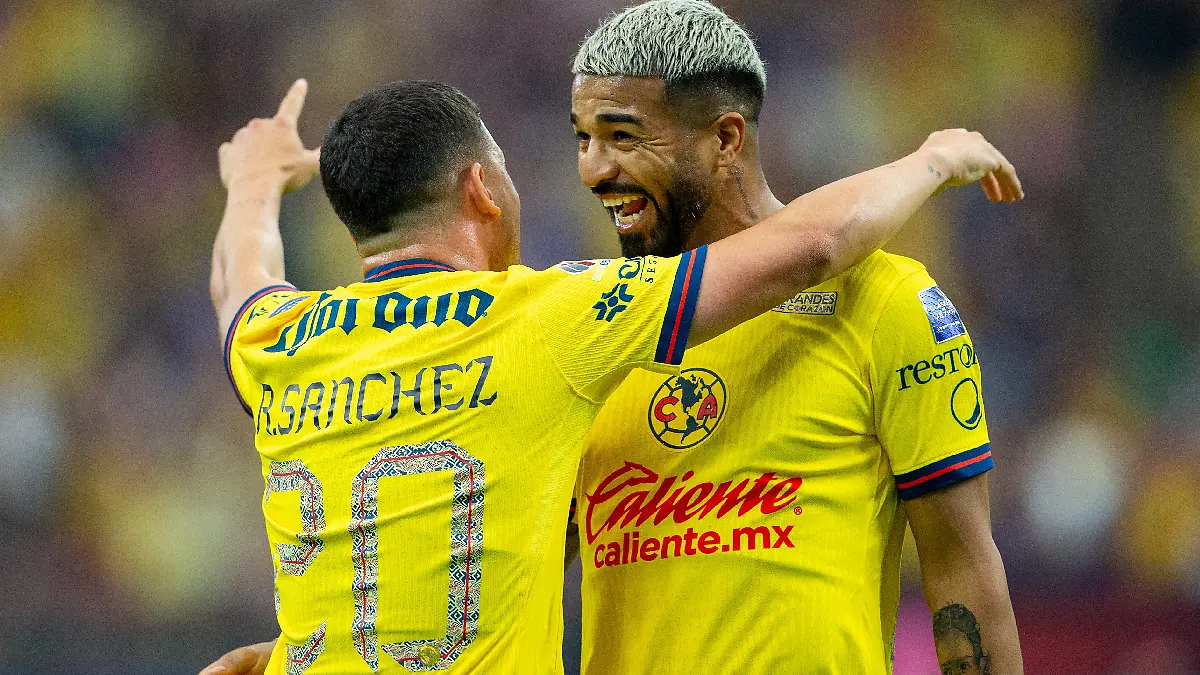 América vence a Chivas foto Mexsport