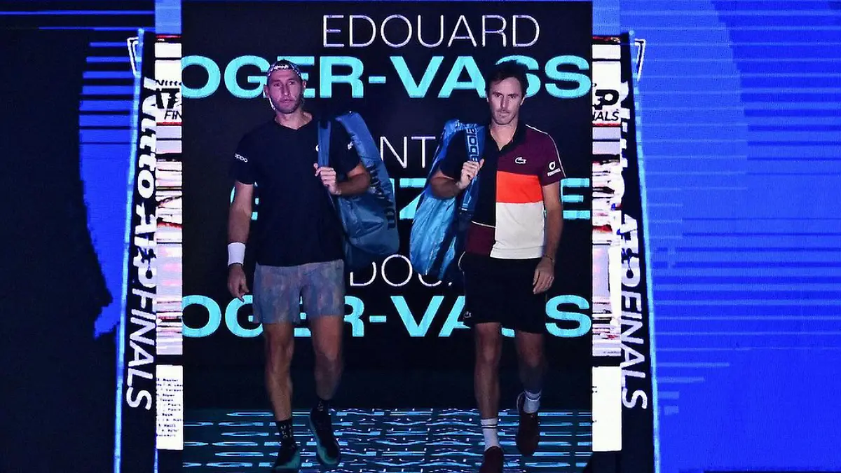 Santy González y Edouard Roger Vasselin superaron la primera ronda del Masters 1000 de París / Foto: IG Santy