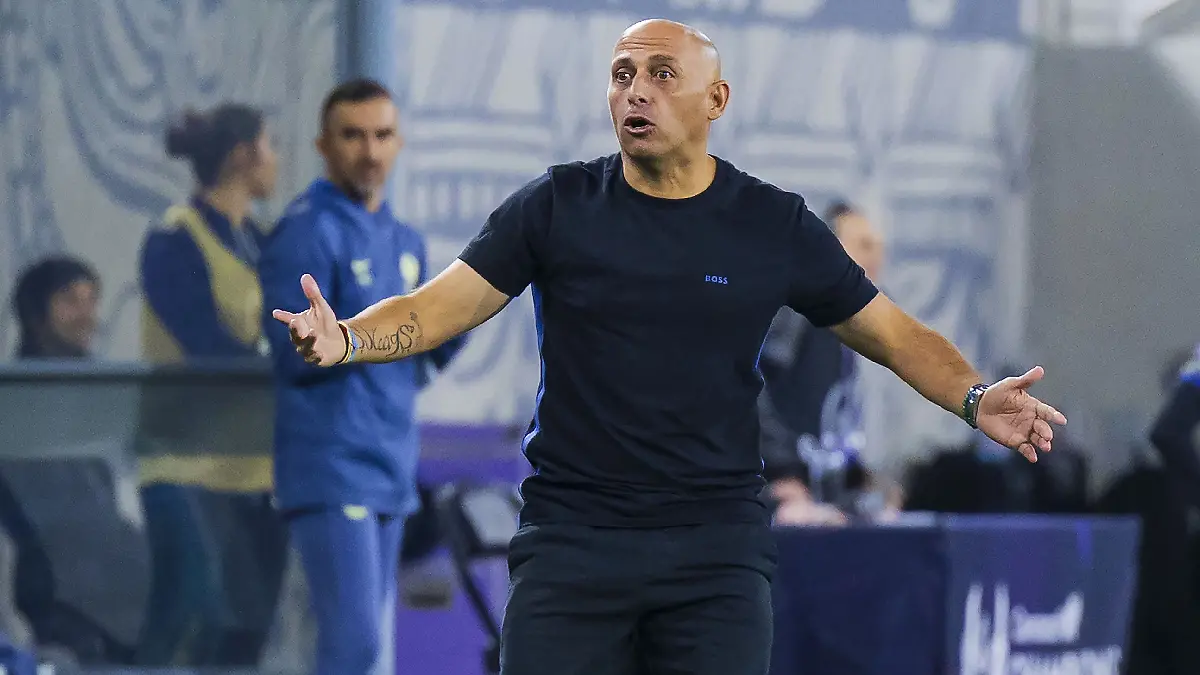 Ángel Villacampa asegura que todas tienen en la mira al América / Foto: Mexsport