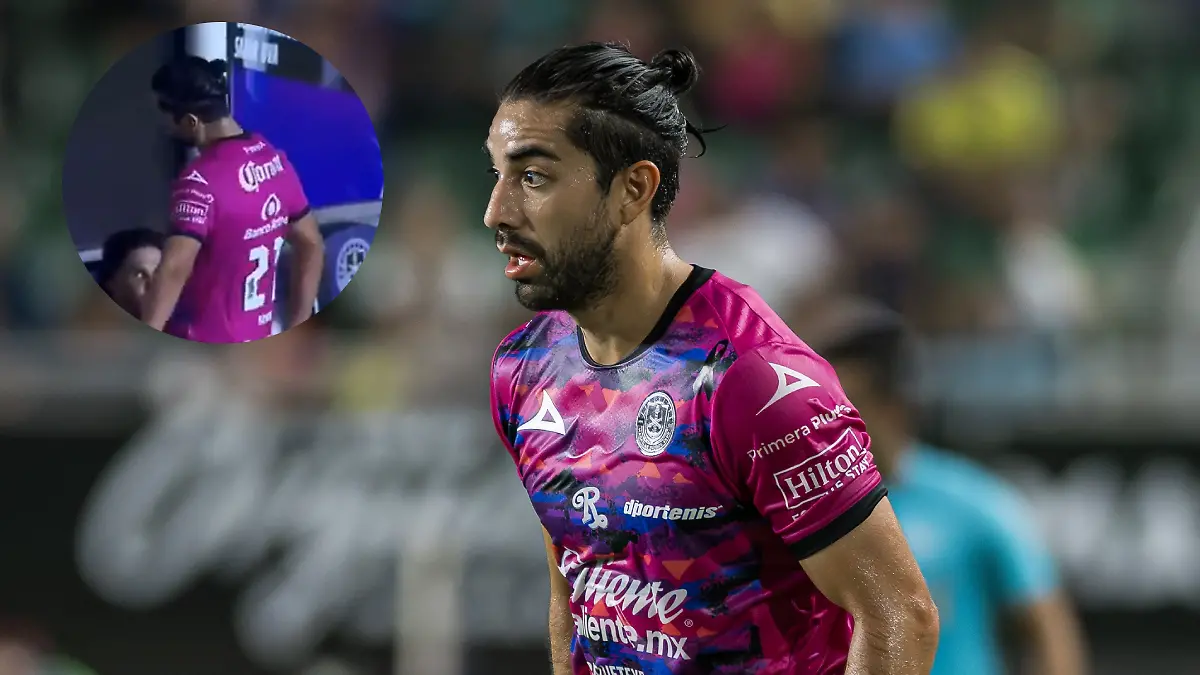 Rodolfo Pizarro hizo berrinche por salir de cambio