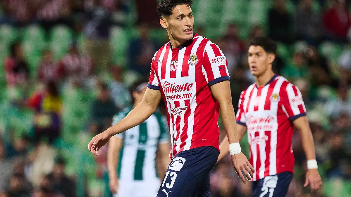 Chiquete Orozco es canterano de Chivas foto  Mexsport