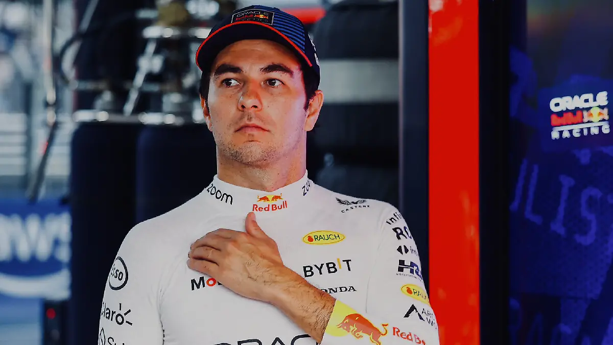 Sergio Pérez explota con sus ingenieros en el GP de Abu Dabi. Foto: @SChecoPerez