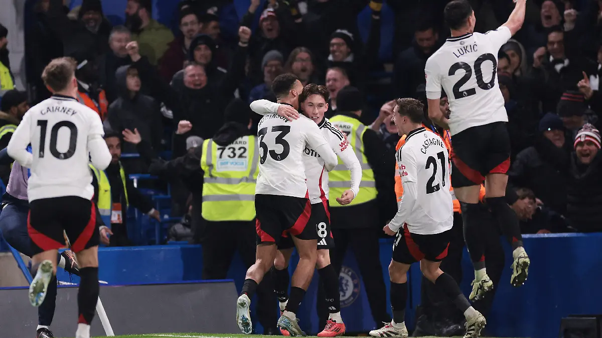 El Fulham de Raúl Jiménez le sacó la victoria al Chelsea / Foto: Reuters