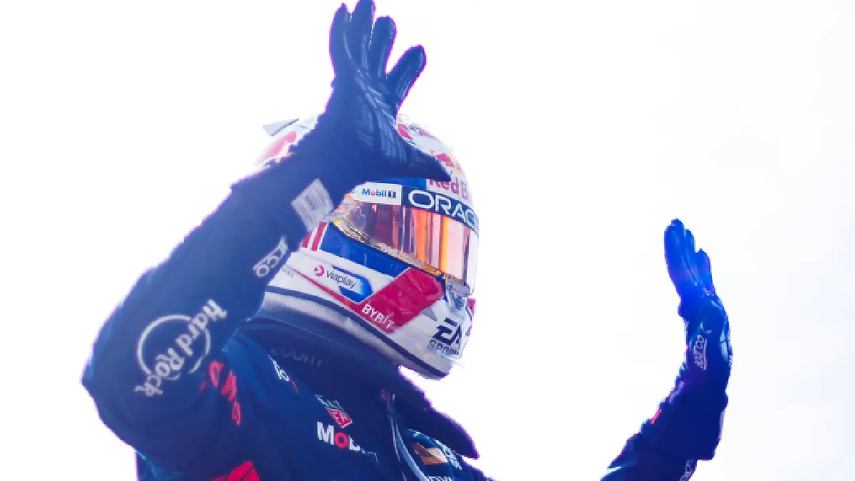 Sergio Pérez seguirá ligado con Red Bull para el próximo año