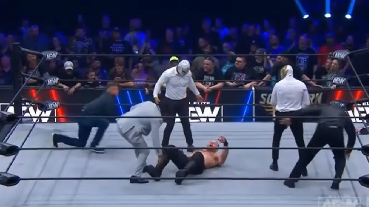 Jon Moxley sufrió a manos de los luchadores del CMLL / Foto: Twitter