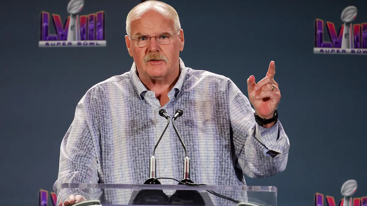 El head coach aprovechó para elogiar a Mahomes / Foto: AFP