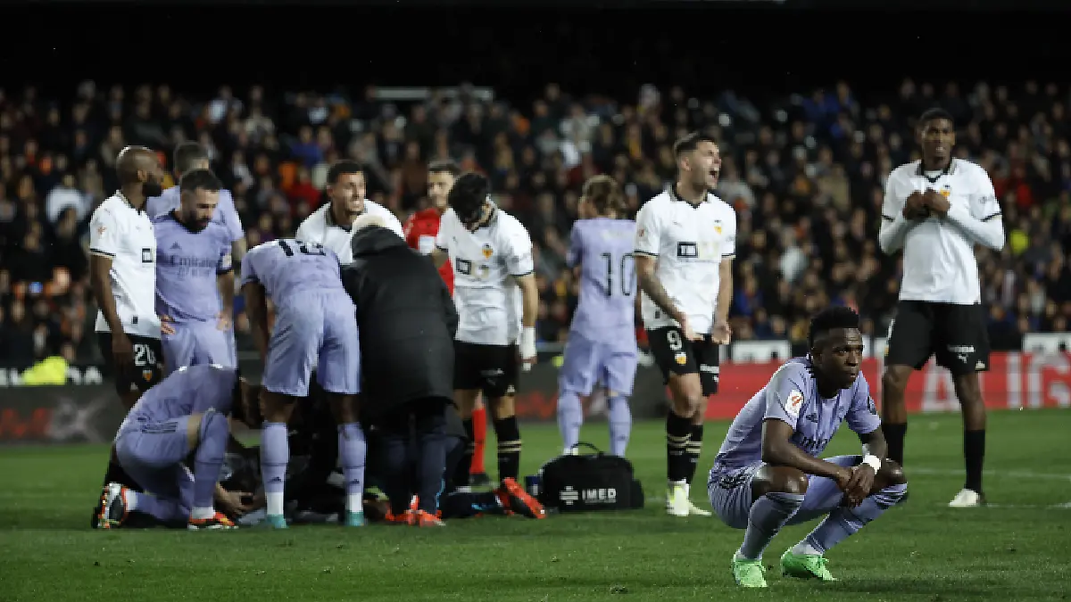 Diakhabi sufrió una dolorosa lesion en el duelo ante Real Madrid / Foto: EFE