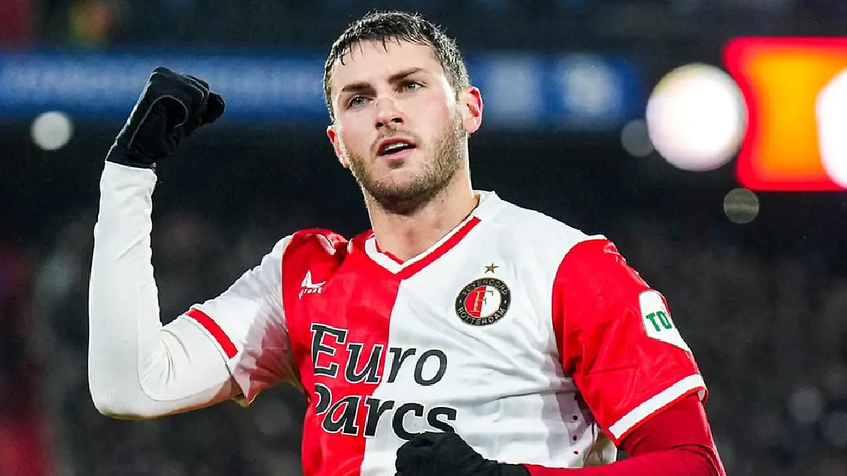 Santi Giménez suma siete juegos sin marcar gol Foto @Feyenoord Rotterdam