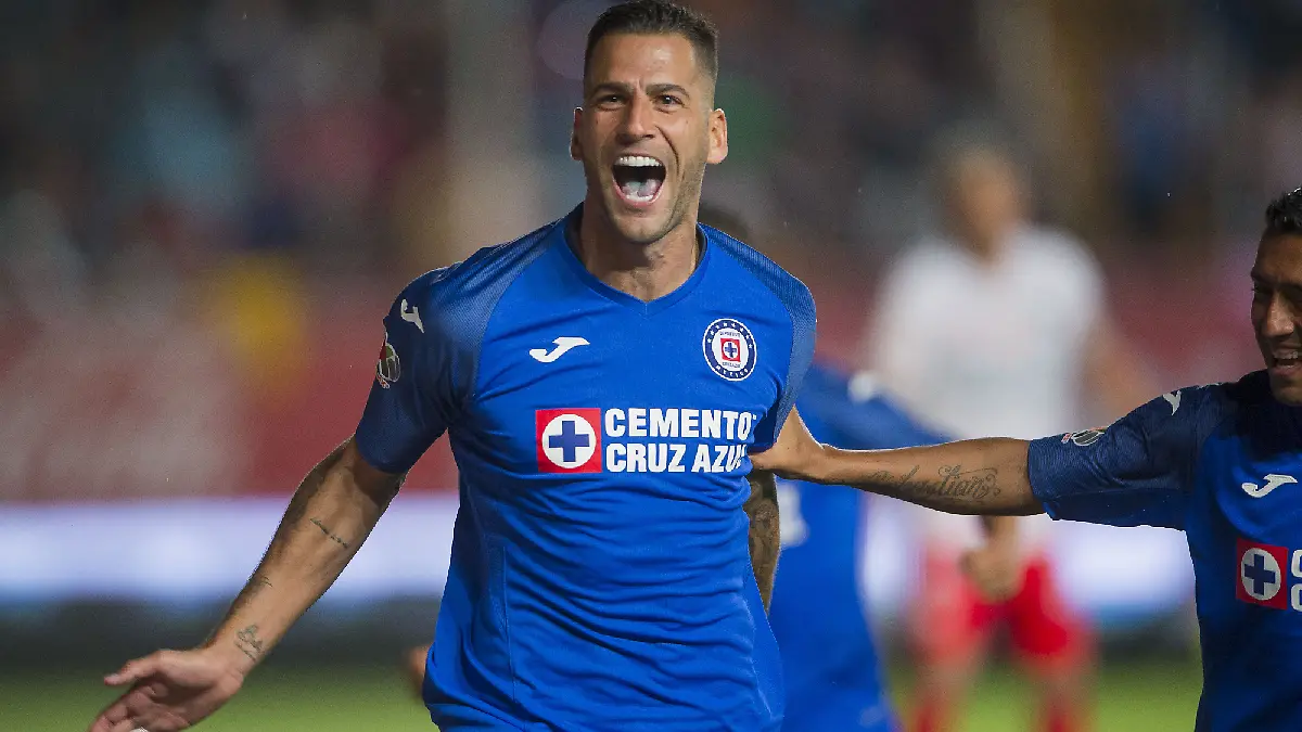 Edgar Méndez disputó 101 partidos con el Cruz Azul Foto Mexsport