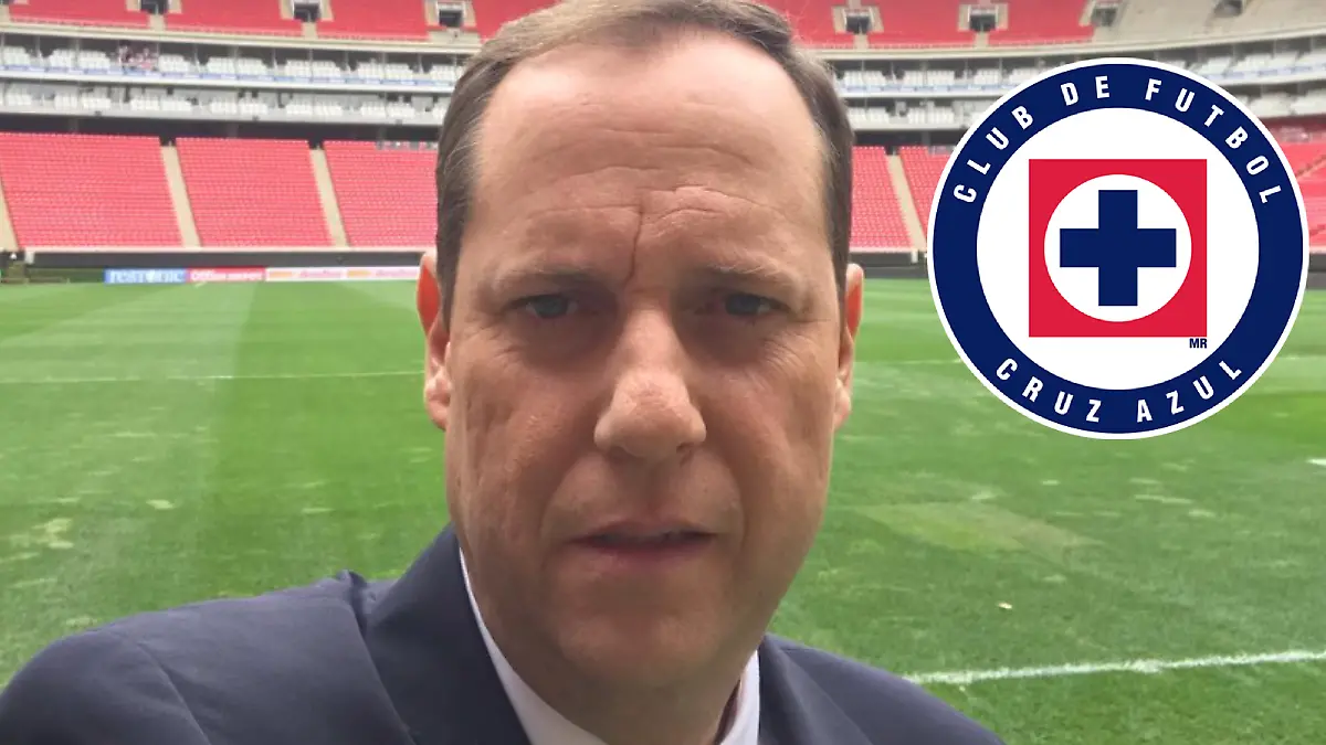 Su amor al Cruz Azul lo ha dejado claro en varias ocasiones Foto @paco villa 