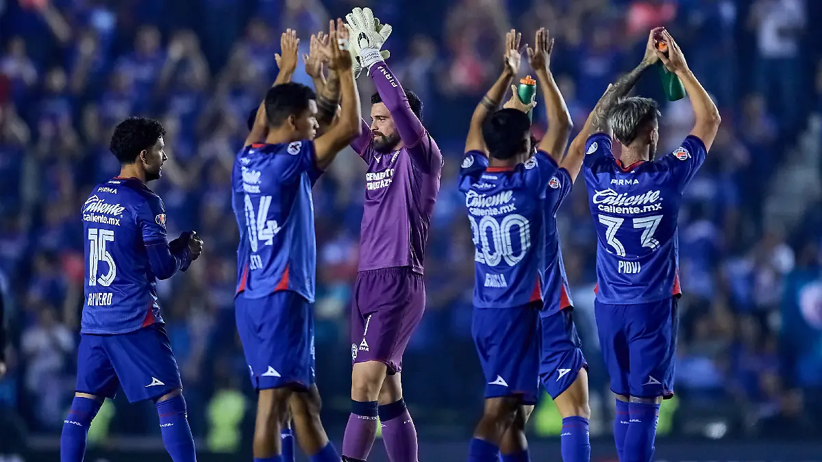 Cruz Azul quería jugar en su mismo horario en el partido de vuelta de semifinales, pero la Liga MX lo movió. Foto: Mexsport