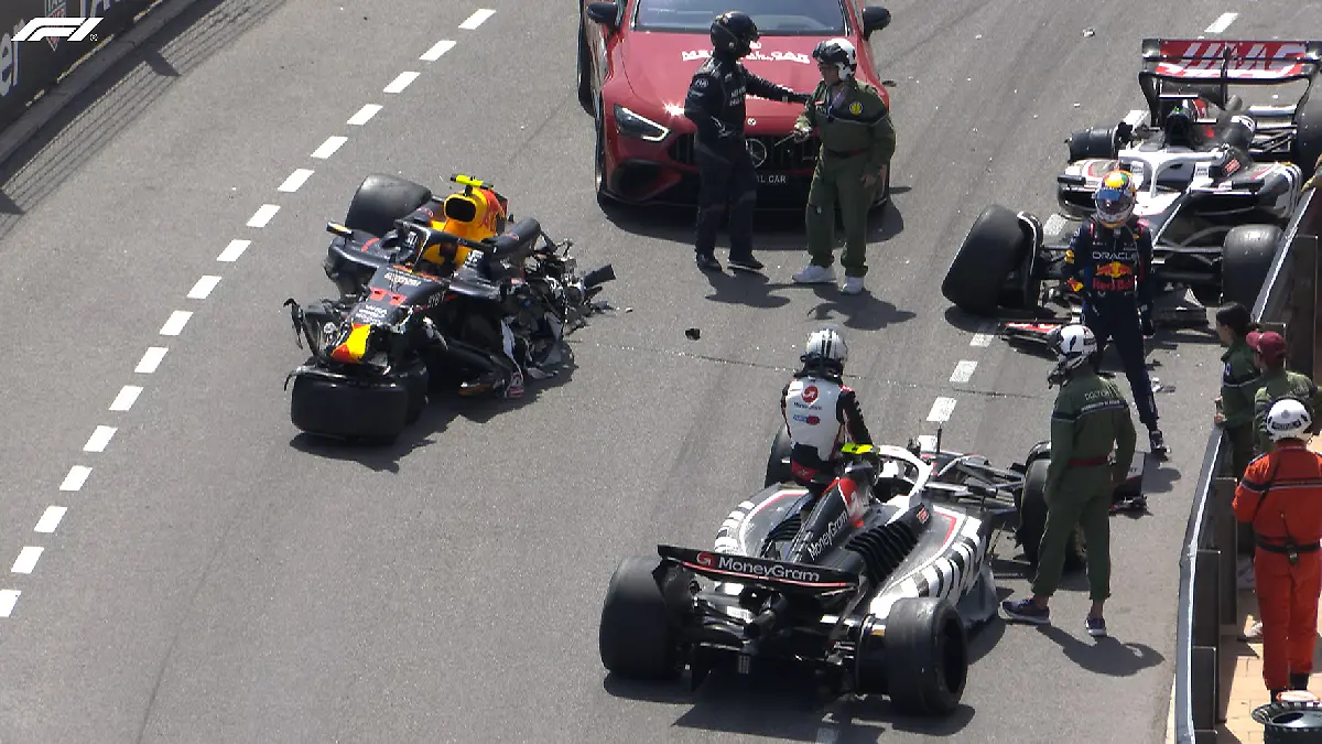 Checo Pérez abandonó la carrera en la primera vuelta / Cortesía Fórmula 1