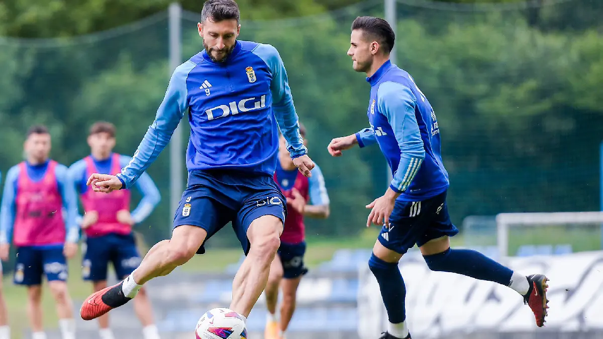 El Real Oviedo a un paso de regresar a la Primera División de España, gracias a Grupo Pachuco.  Foto: @RealOviedo