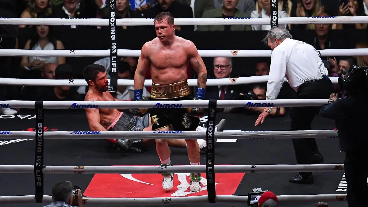 CMB busca implementar una nueva forma para tirar la toalla en una pelea. FOTO: Mexsport