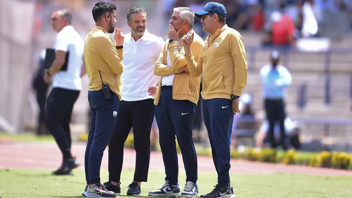 Rafael Puente se quejó del nulo apoyo de Pumas en su proyecto