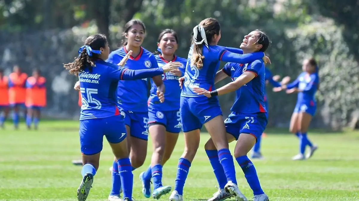 Cruz Azul buscará superar el negativo Apertura 2023 que tuvo Foto @Cruz Azul Femenil