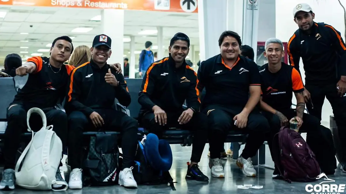 Correcaminos en el aeropuerto de Culiacán. Foto: Cortesía Correcaminos