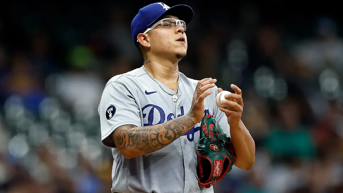Julio Urías encabezará a la novena mexicana