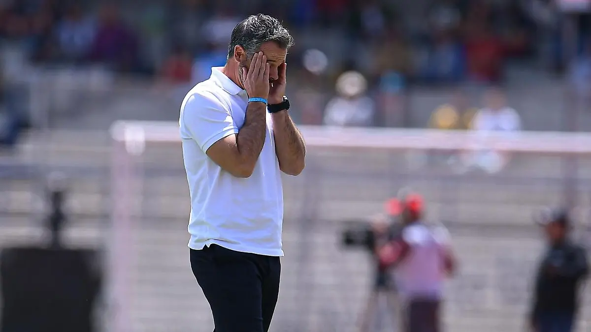 Rafel Puente fue cesado tras la derrota de Pumas ante Pachuca
