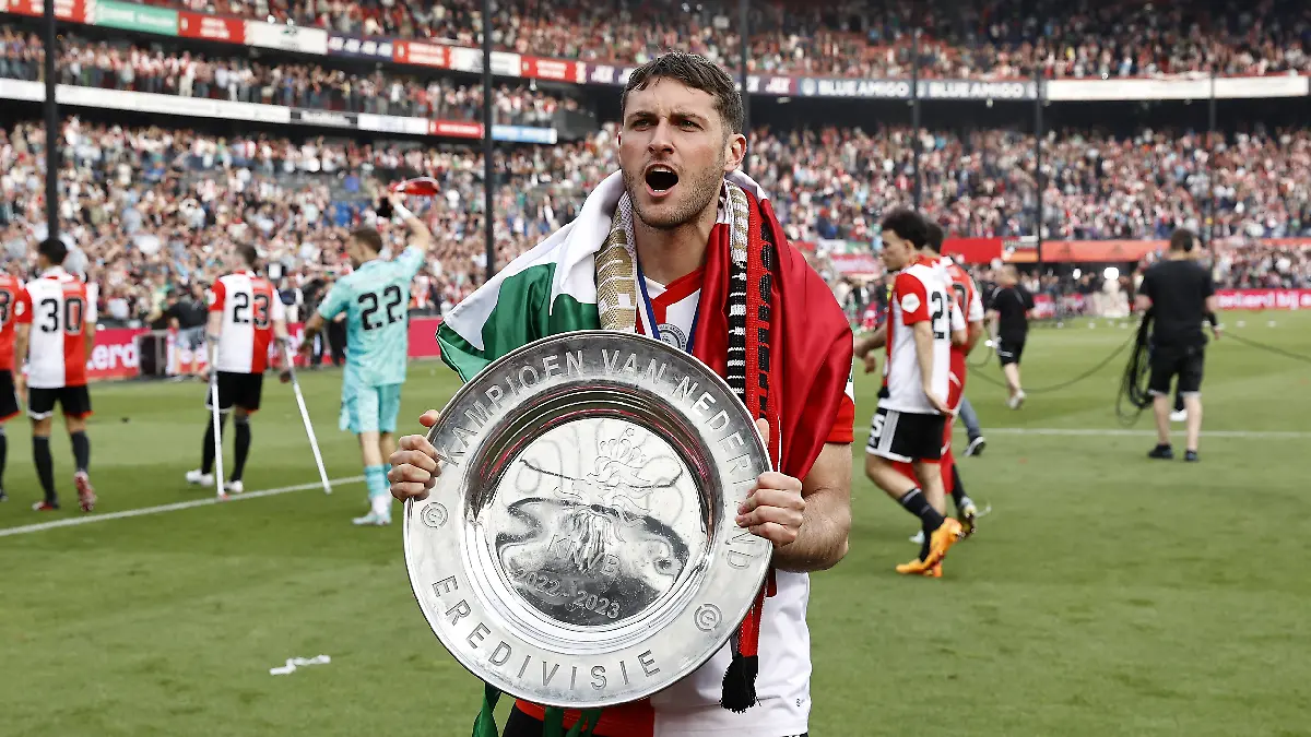 Santiago Gimenez ganó el título. Foto: AFP