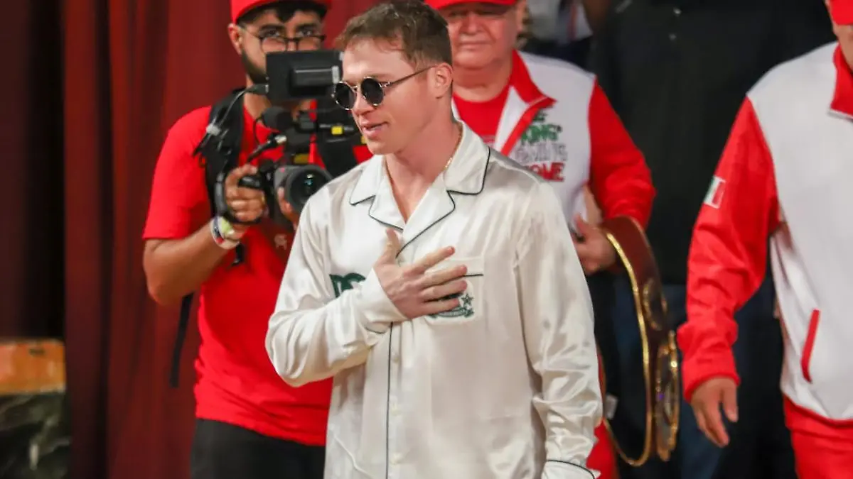 Canelo Álvarez peleará ante John Ryder en el estadio Akron. FOTO: David Tamayo | El Occidental