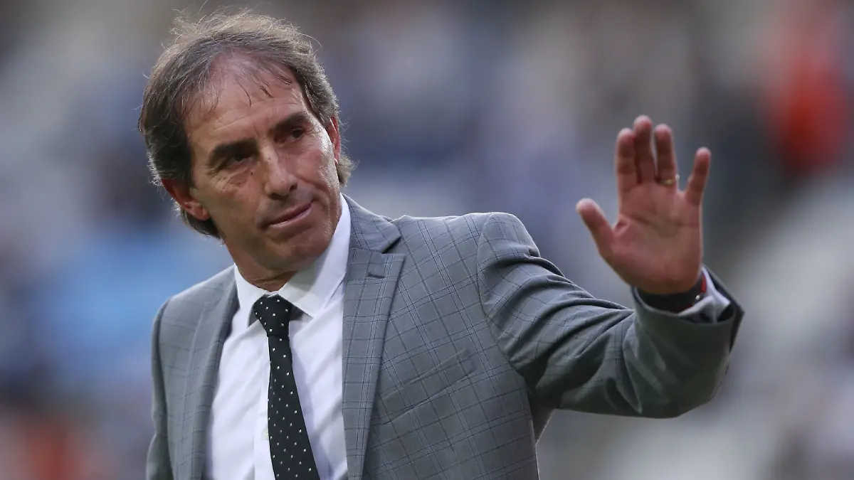 Guillermo Almada no se preocupa por el Tri / Foto: Mexsport