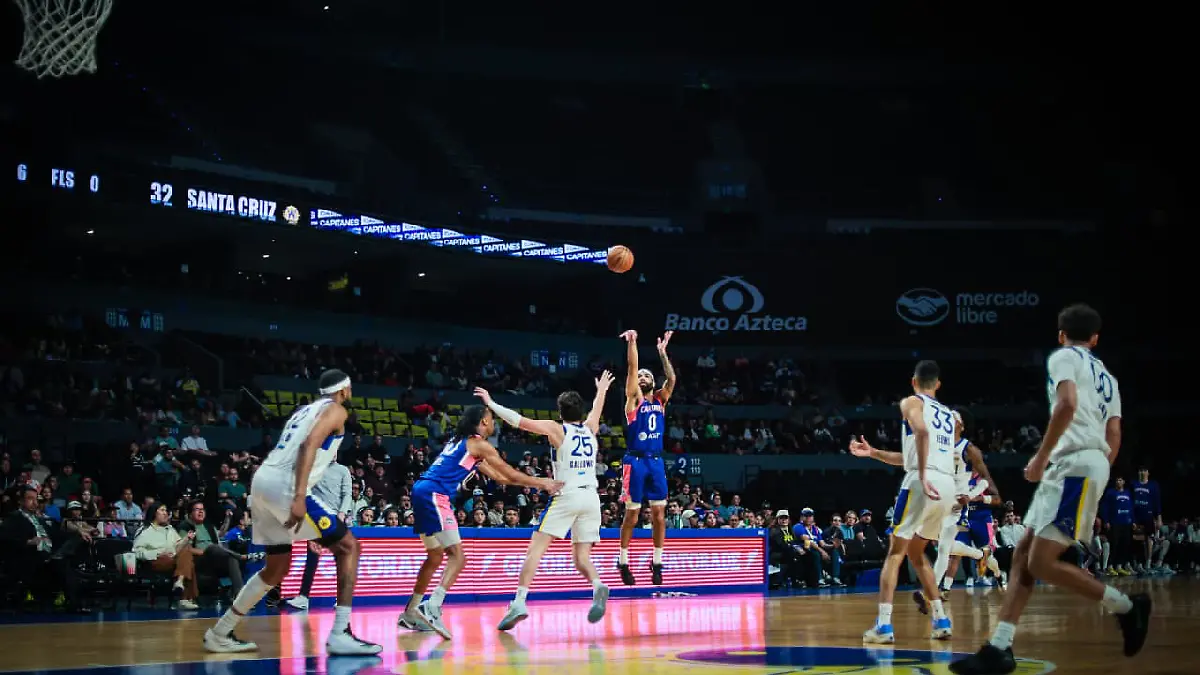 Capitanes venciò a los Warriors