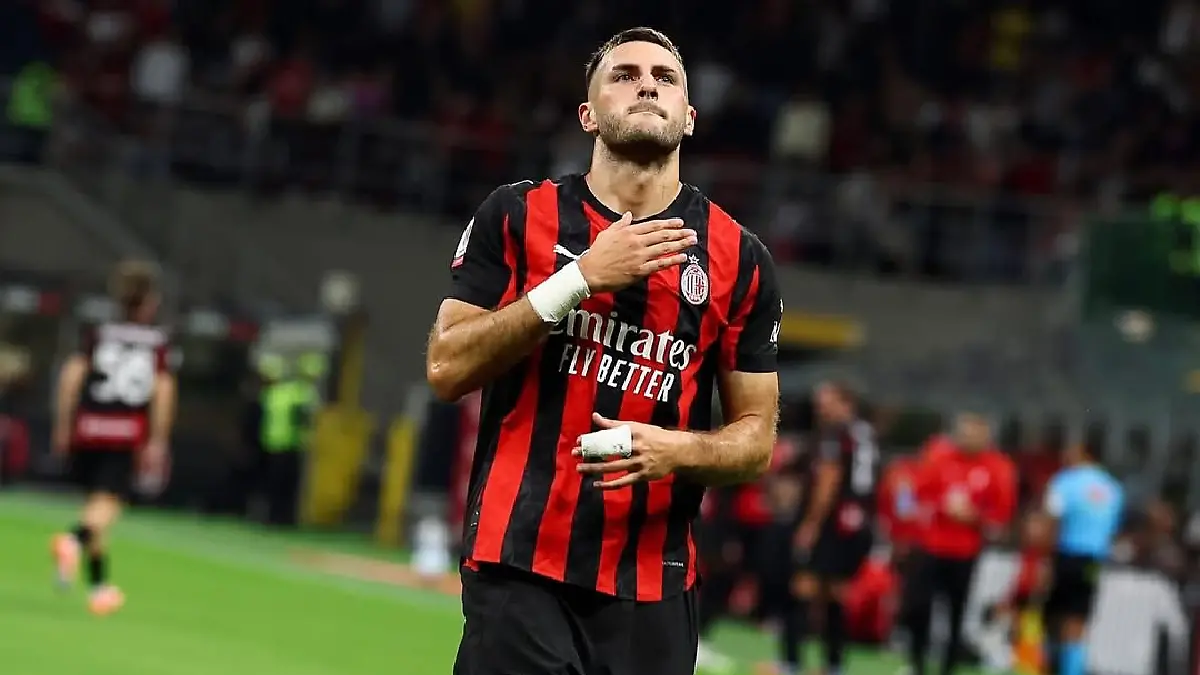 Santiago Giménez agradece al Milan por confiar en él/Foto: Ig sant