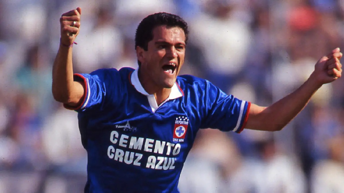 Carlos Hermosillo es una de las máximas figuras de Cruz Azul y una voz autorizada para hablar del equipo / Foto: Mexsport