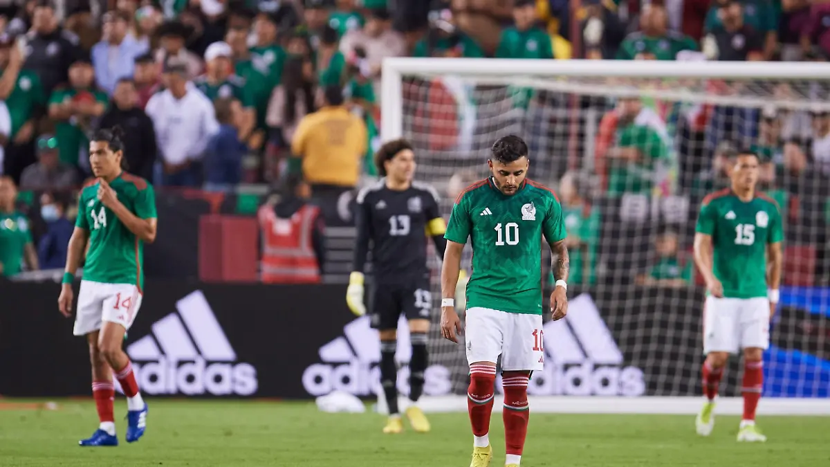El Tri no pudo mantener la ventaja y Colombia remontó. | Foto: MEXSPORT