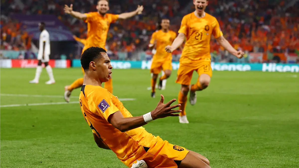 Países Bajos sufrio ante Senegal pero gano su primer partido en Qatar 2022   KAI PFAFFENBACH   Reuters