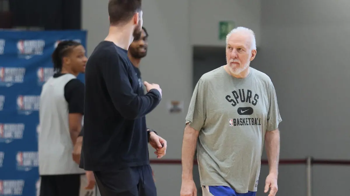 Gregg Popovich sabe que las visitas a México Son increíbles | Foto: Oswaldo Figueroa