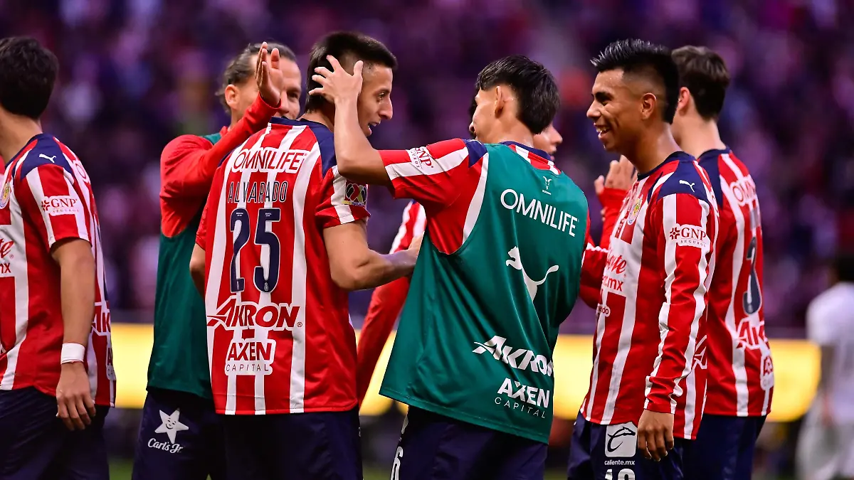 Chivas lanzó un nuevo jersey azul _ Foto_ Mexsport