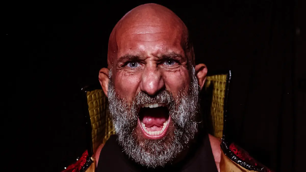 Tommaso Cianpa llega a AEW