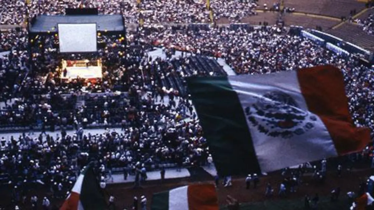 Azteca Julio cesar Chavez