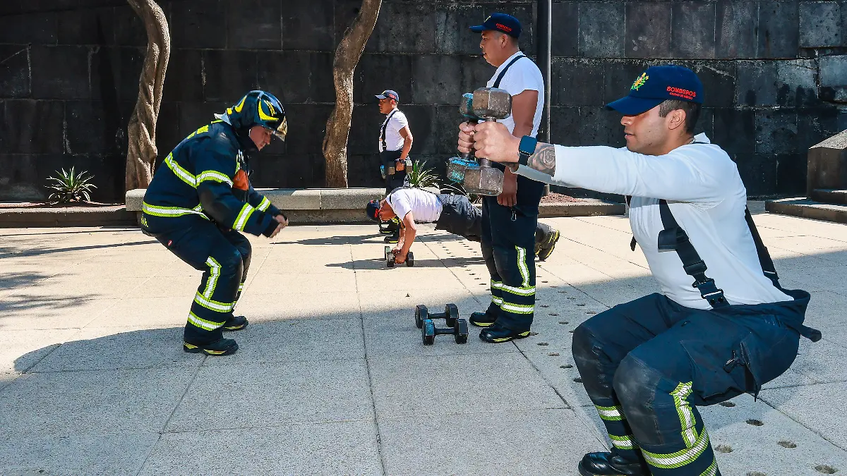 Adiestramiento del cuerpo de bomberos