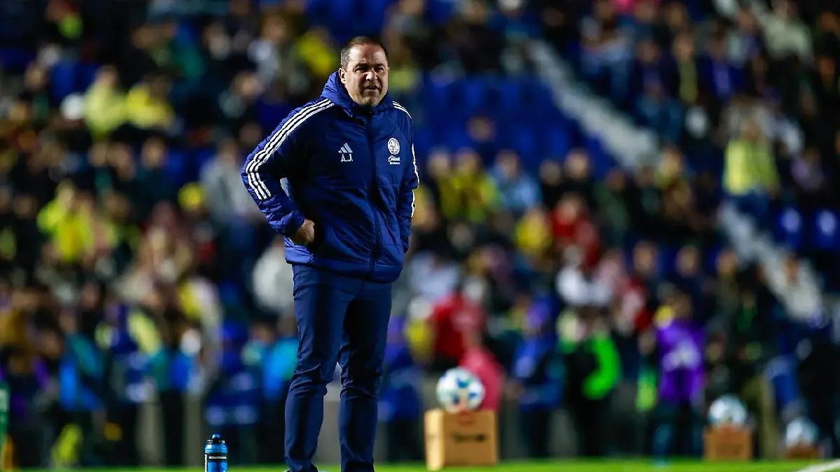 André Jardine asegura que América irá por un fichaje más