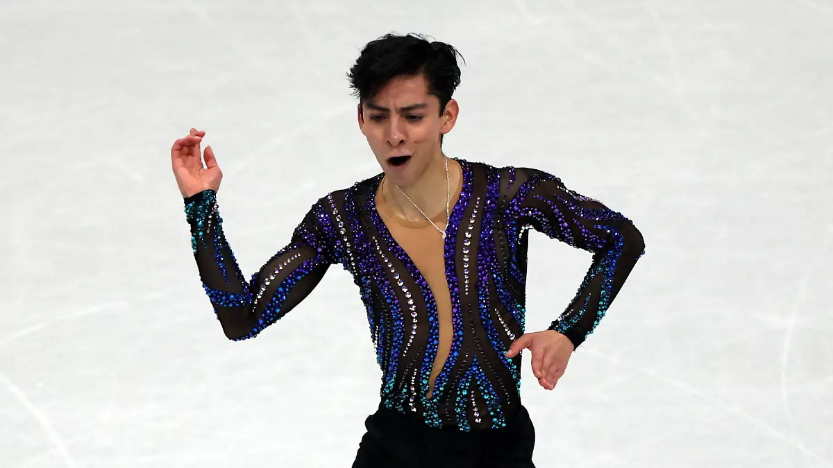 2026-02-10T181001Z_1568200780_UP1EM2A1EGO1T_RTRMADP_3_OLYMPICS-2026-FIGURESKATING
