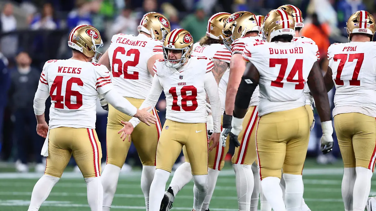 2026-01-18T024436Z_1155977603_MT1USATODAY28032185_RTRMADP_3_NFL-NFC-DIVISIONAL-ROUND-SAN-FRANCISCO-49ERS-AT-SEATTLE-SEAHAWKS (1)