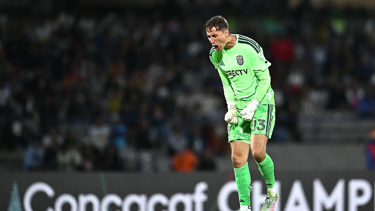 Pablo Sisniega en la eliminación de Pumas