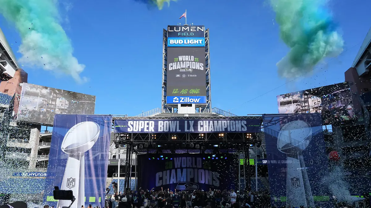 2026-02-12T025354Z_297829079_MT1USATODAY28213901_RTRMADP_3_NFL-SUPER-BOWL-LX-SEATTLE-SEAHAWKS-WORLD-CHAMPIONS-PARADE