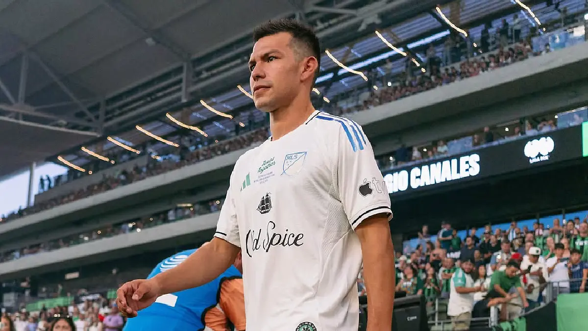 Hirving Lozano es criticado