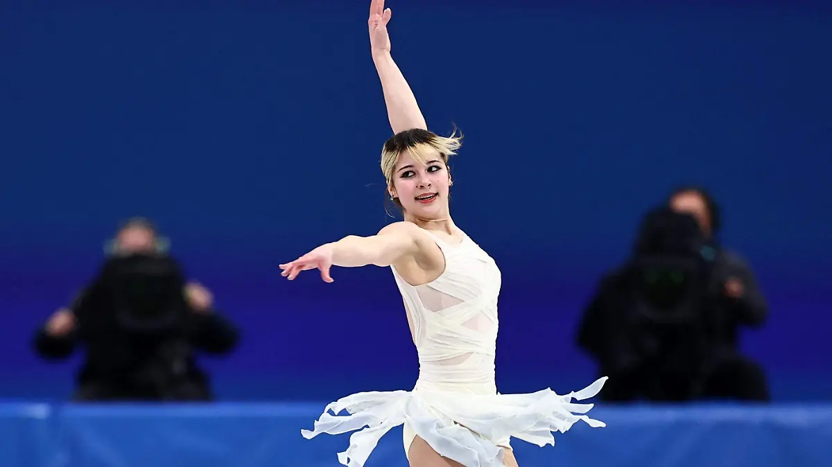 2026-02-17T212827Z_971079582_UP1EM2H1NNCSY_RTRMADP_3_OLYMPICS-2026-FIGURESKATING