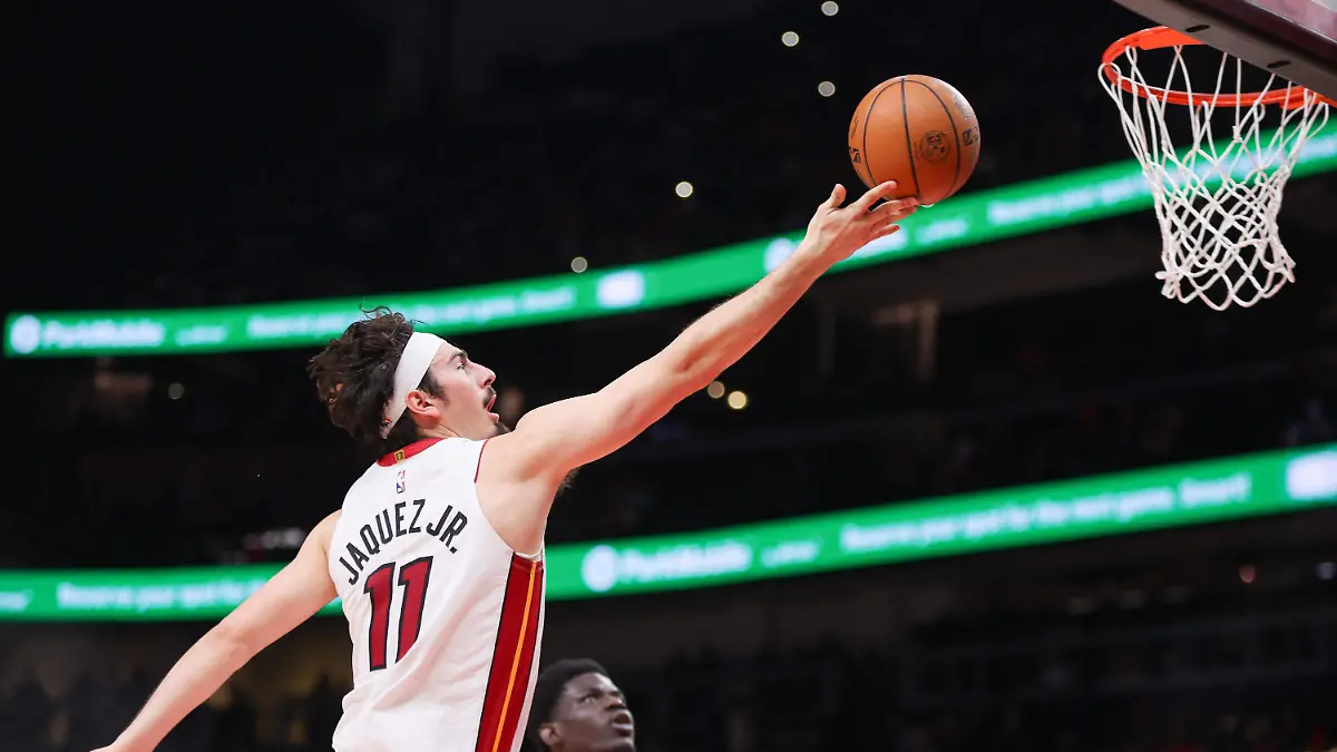 2026-02-21T014800Z_1919950909_MT1USATODAY28297723_RTRMADP_3_NBA-MIAMI-HEAT-AT-ATLANTA-HAWKS