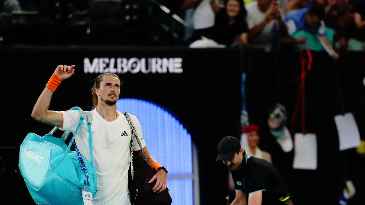 2026-01-30T101706Z_804713750_UP1EM1U0QP0ZZ_RTRMADP_3_TENNIS-AUSOPEN